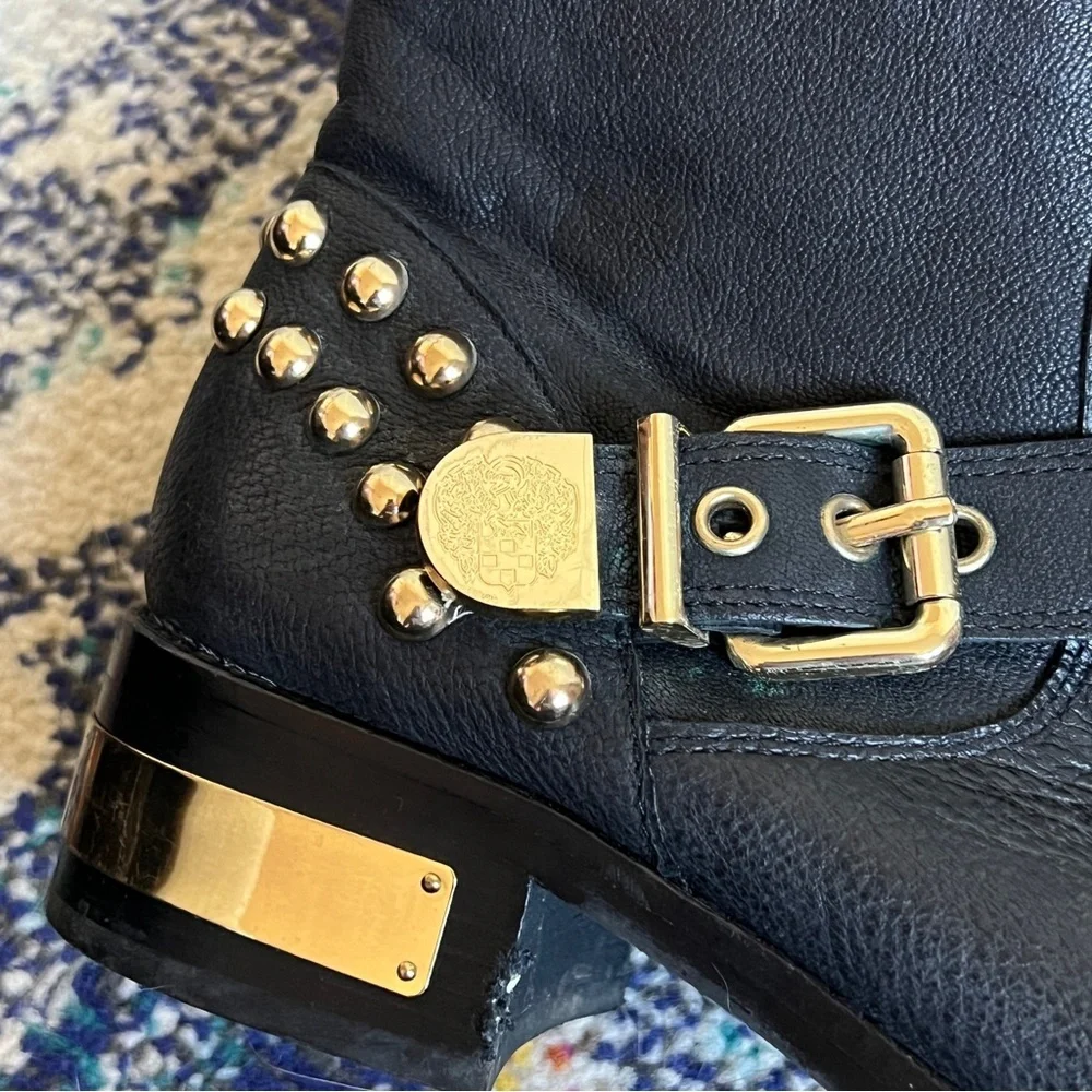 Vince Camuto Windetta Black Leather Studded Moto Ankle Boots size 9